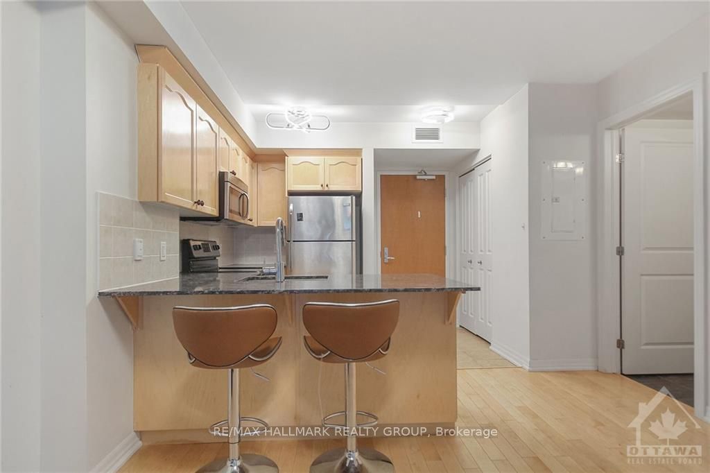 #506 - 242 Rideau Street Property Photo 11