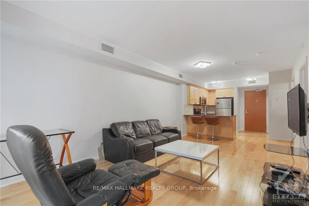#506 - 242 Rideau Street Property Photo 13