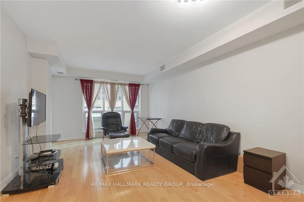 #506 - 242 Rideau Street Property Photo 14