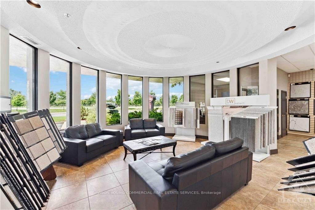 42 Colonnade Rd Property Photo 12