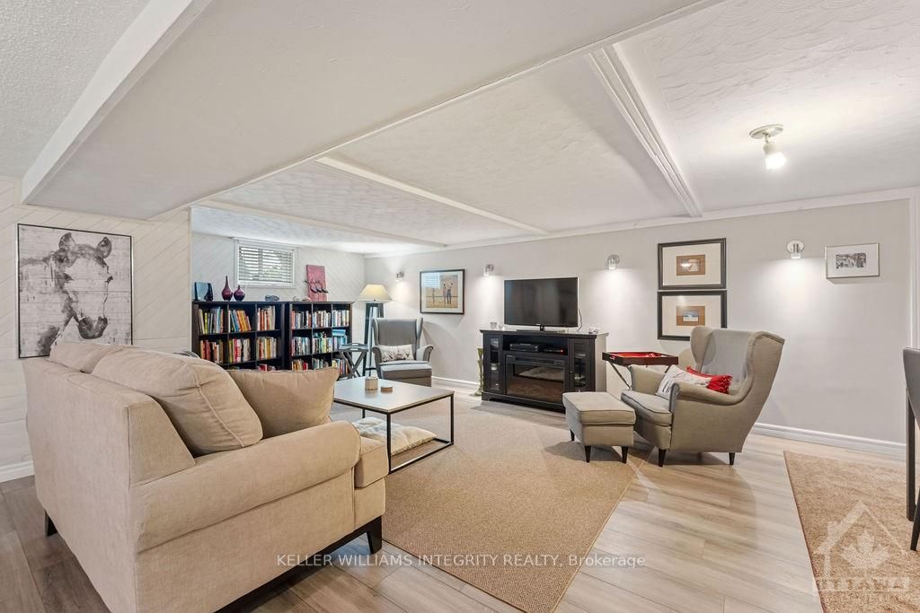 887 Notre Dame St Property Photo 19