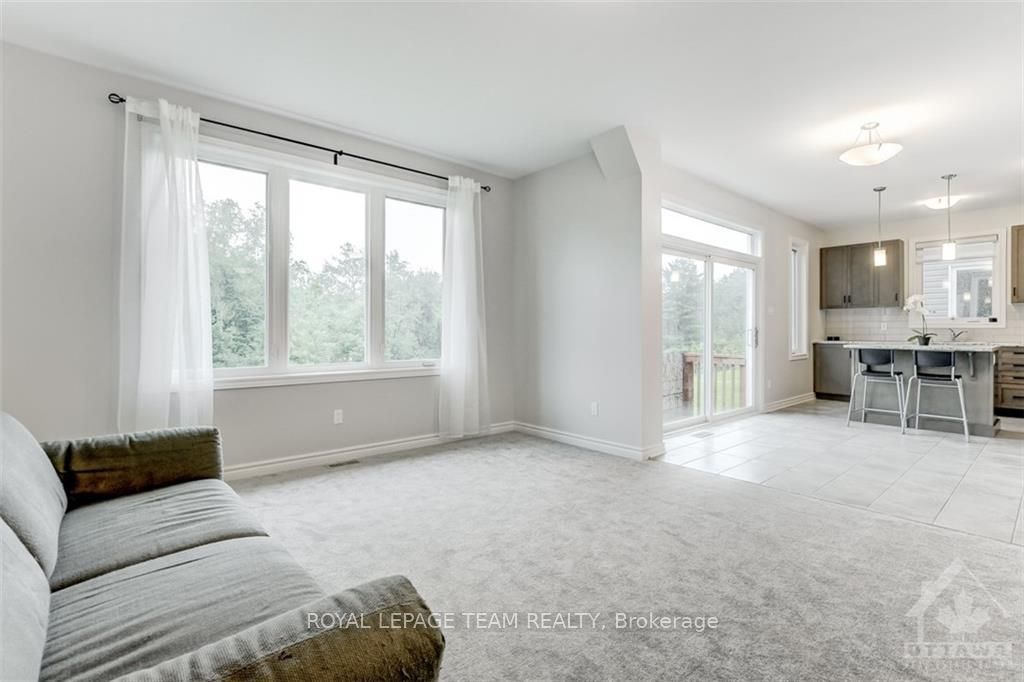 121 Seabert Drive Property Photo 6