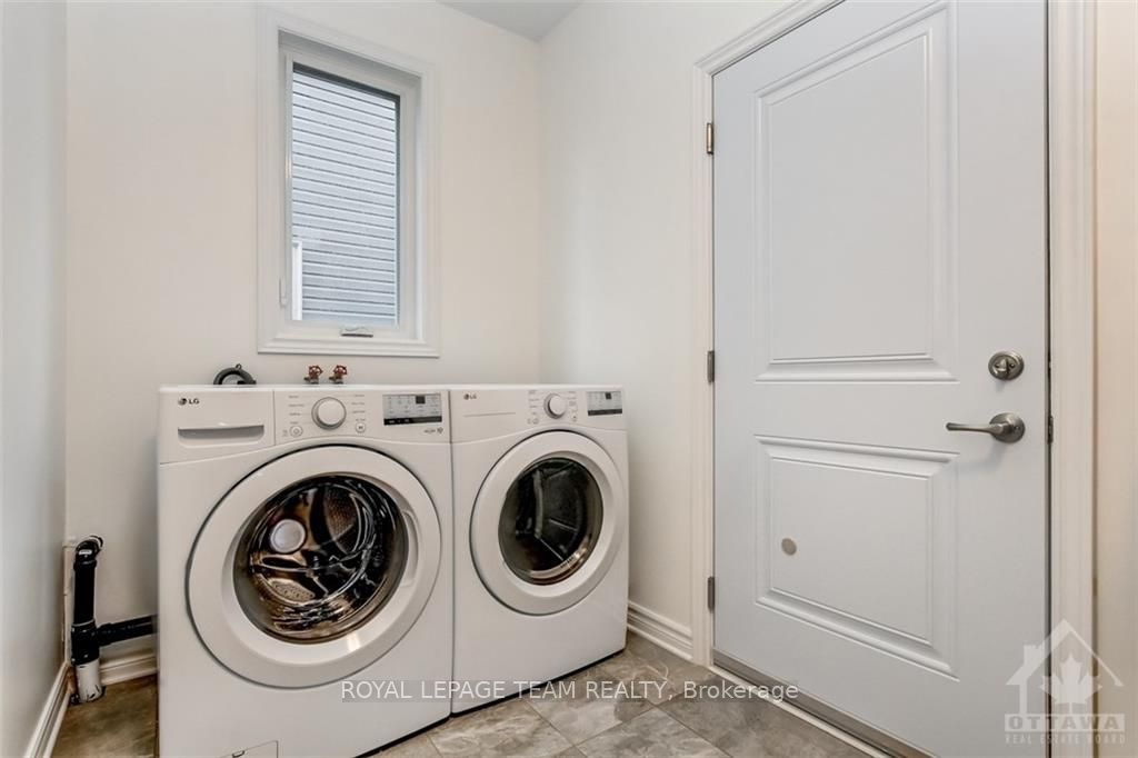 121 Seabert Drive Property Photo 16