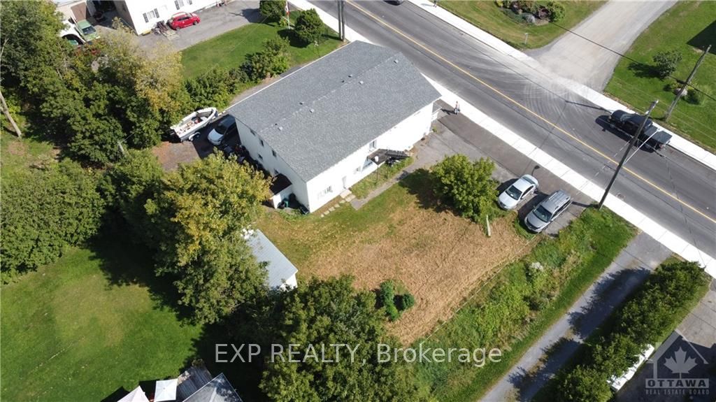 2870 Colonial Road Property Photo 10