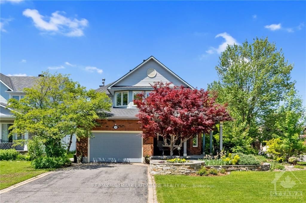 795 ADENCLIFFE Dr