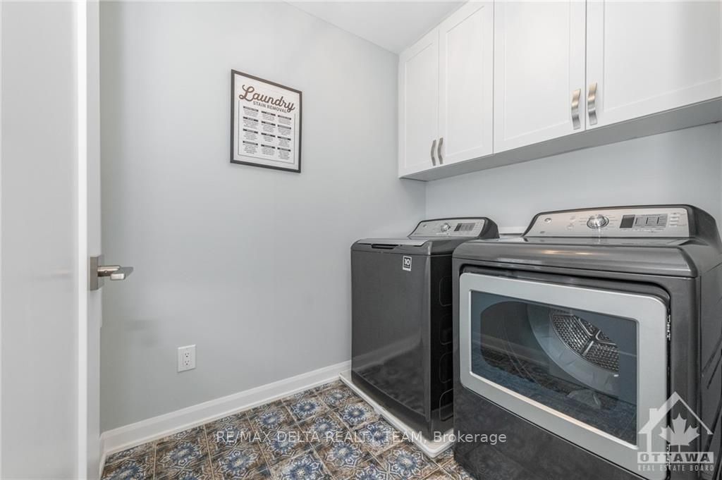 1007 Offley Rd Property Photo 11