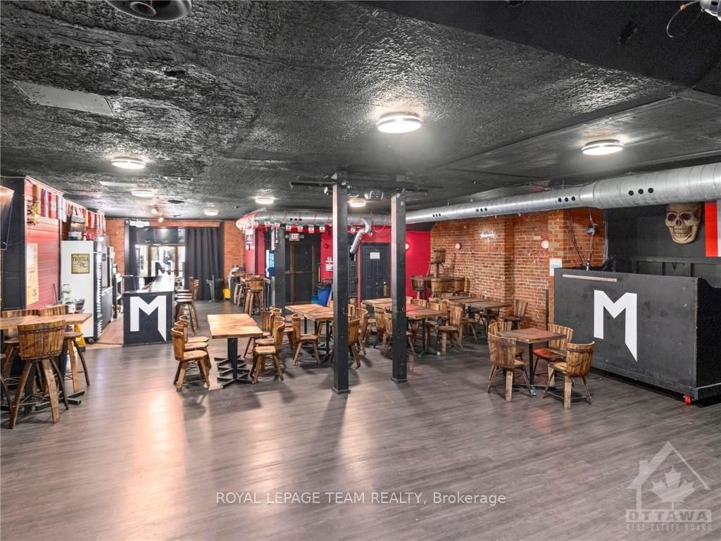 221 Rideau St Property Photo 25