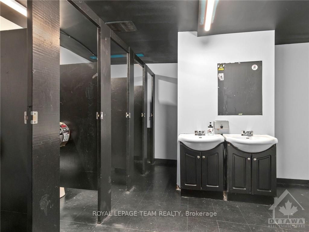 221 Rideau St Property Photo 27