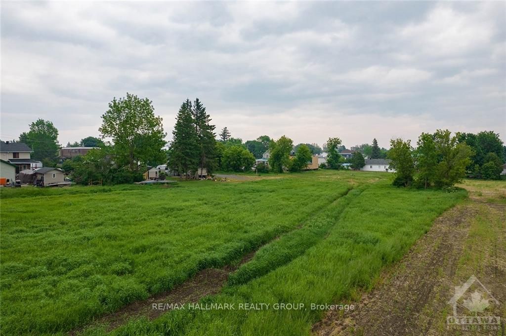 #4 - 3748 Champlain Street Property Photo 20