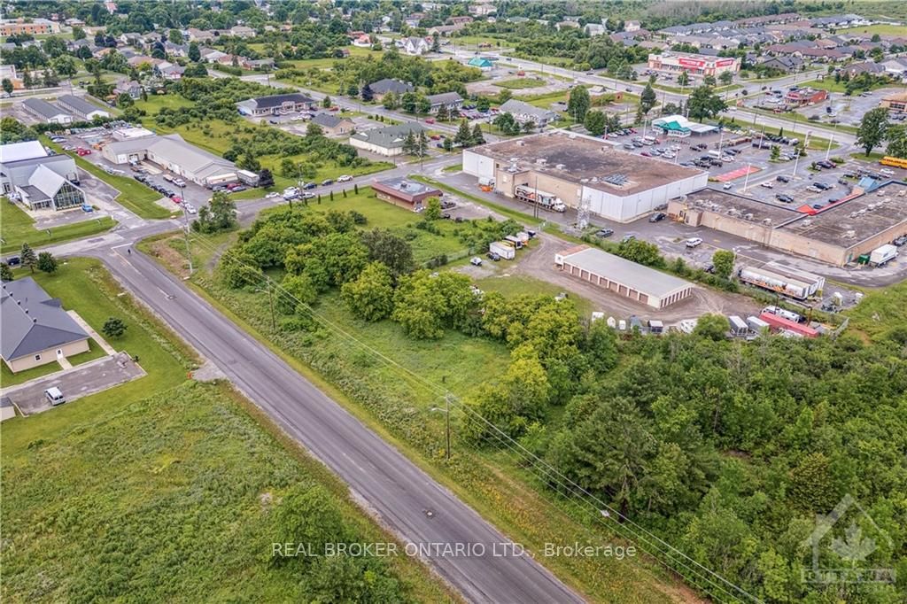 31 Industrial Dr Property Photo 2