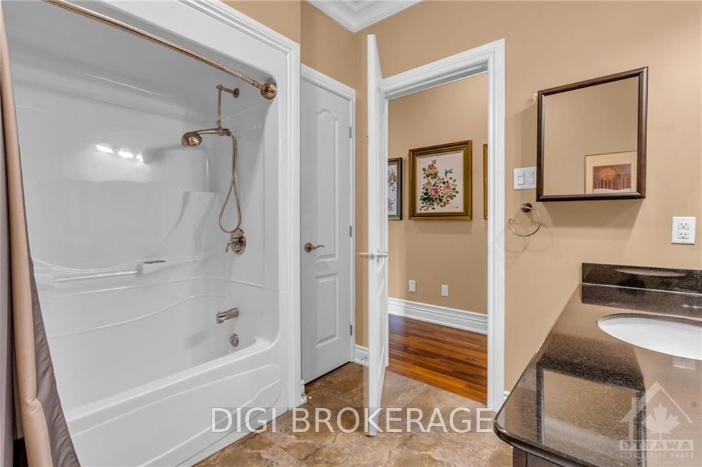 6730 Suncrest Dr Property Photo 7