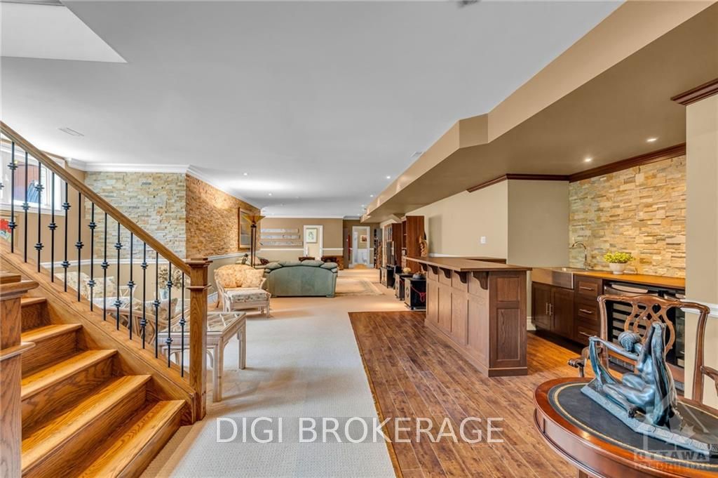 6730 Suncrest Dr Property Photo 13