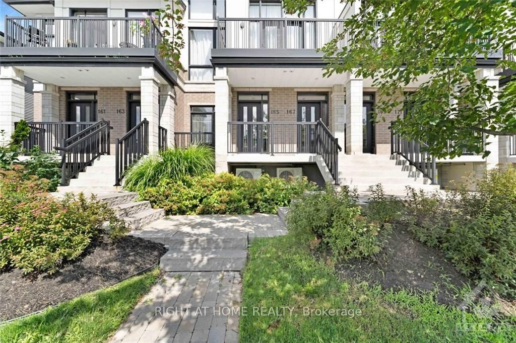 165 POPLIN St Property Photo 1