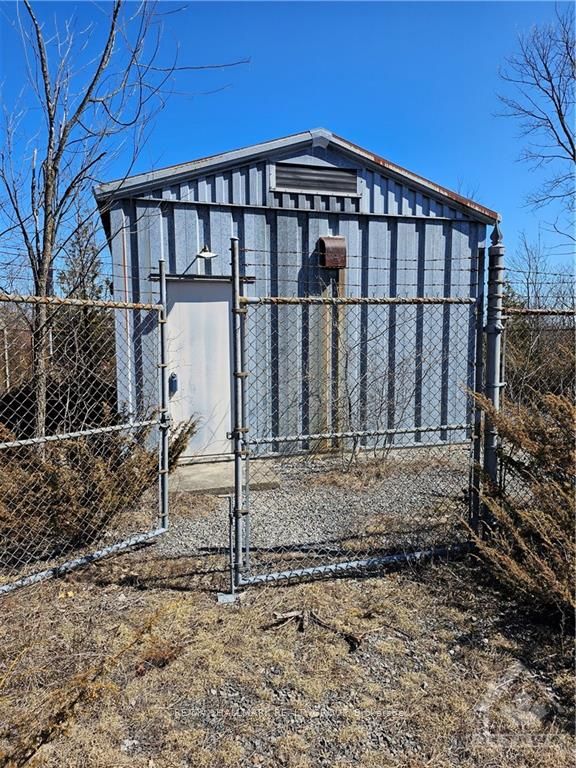 8890 Abb Road Property Photo 3