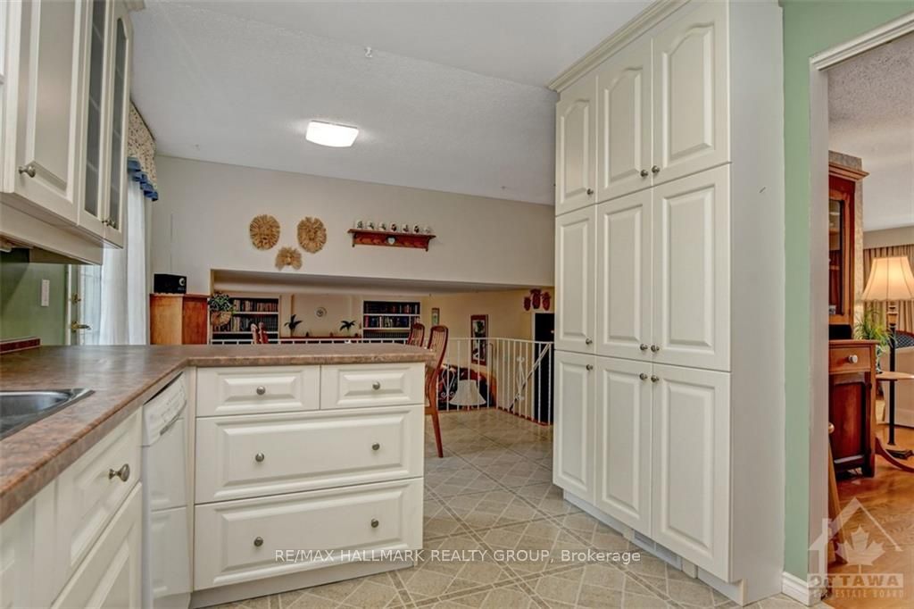 70 Beechmont Cres Property Photo 4