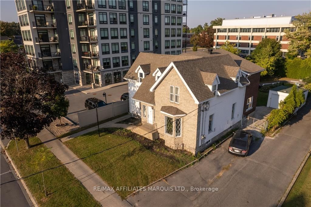 133 Sydney St Property Photo 10