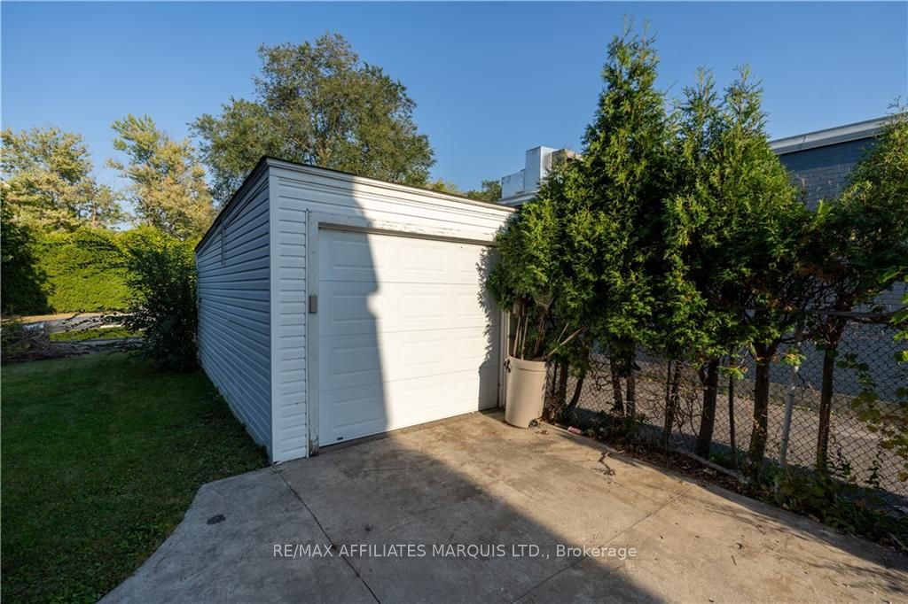 133 Sydney St Property Photo 11