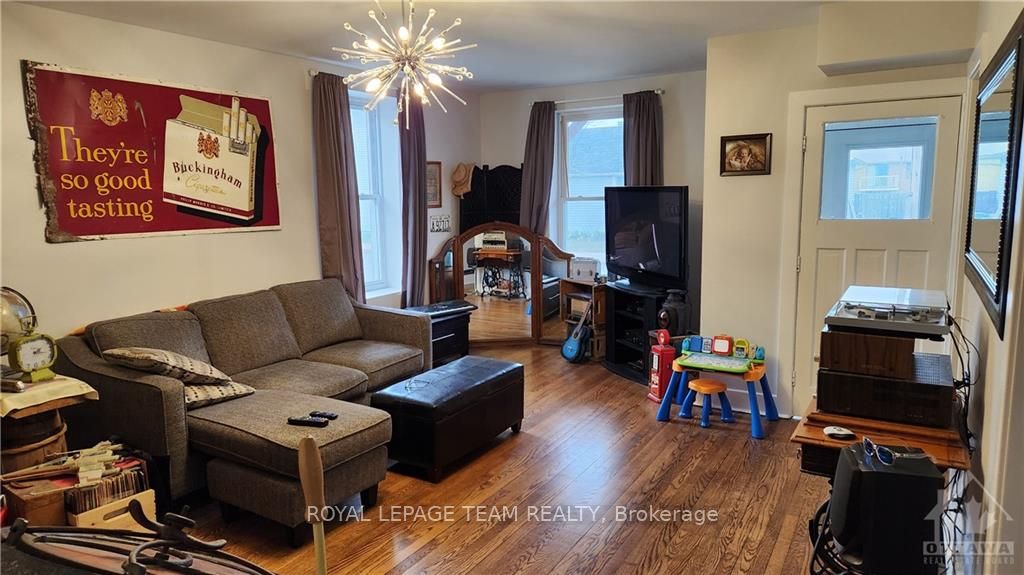 204 Asa Street Property Photo 3