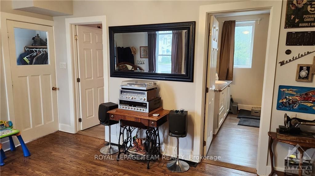204 Asa Street Property Photo 6