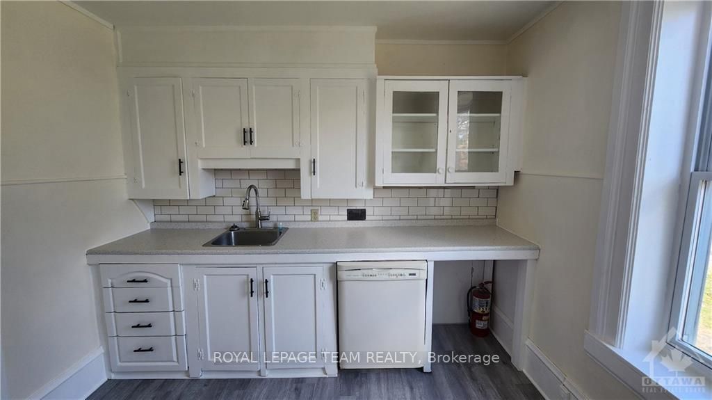 204 Asa Street Property Photo 11