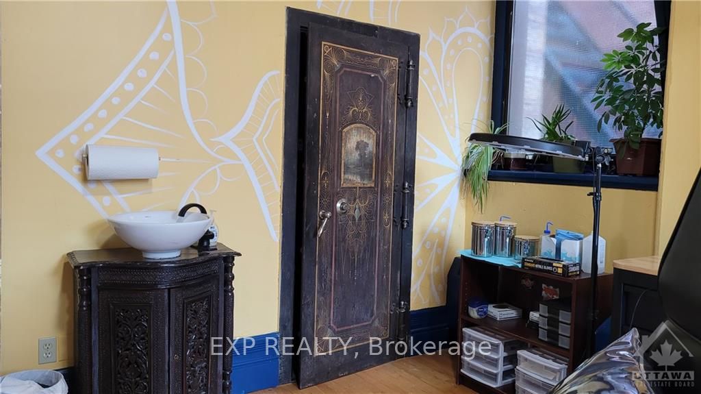 73 Mill St Property Photo 2