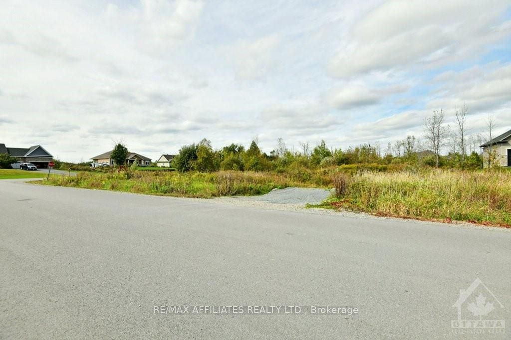 314 COUNTRY LANE Drive Property Photo 1