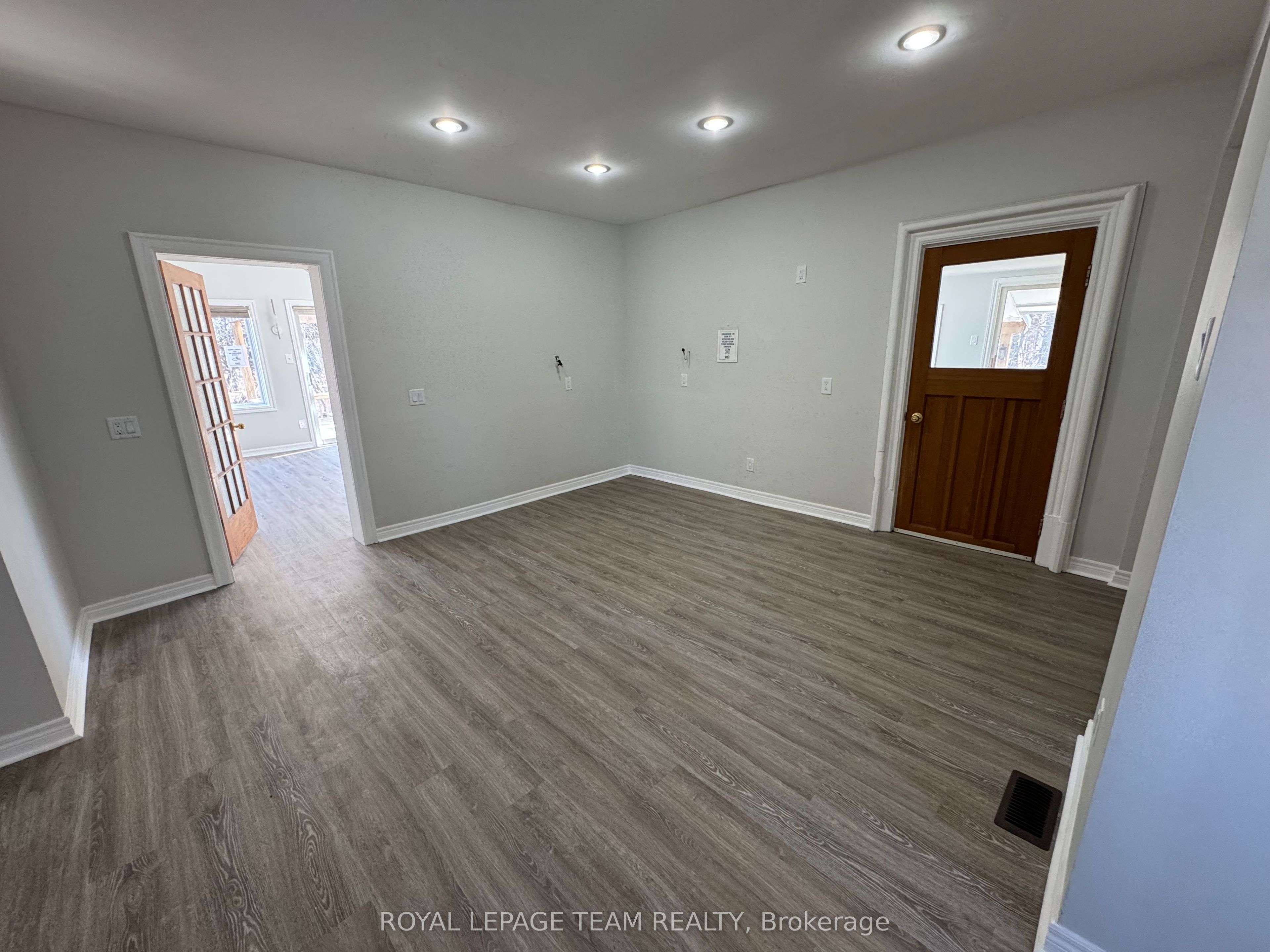 1022 Bridge Street Property Photo 6