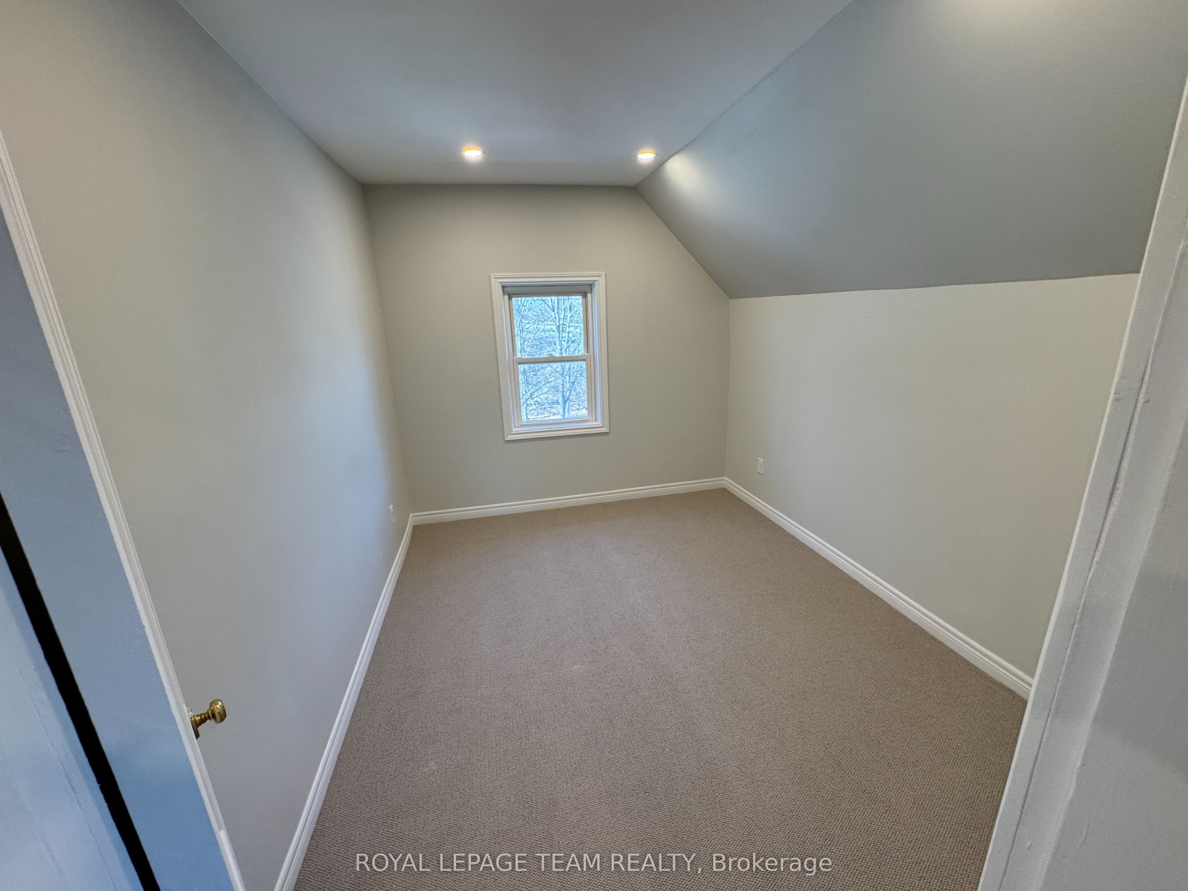 1022 Bridge Street Property Photo 29