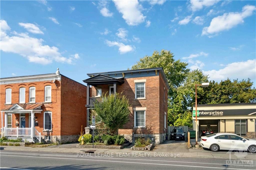 347 St Patrick Street Property Photo