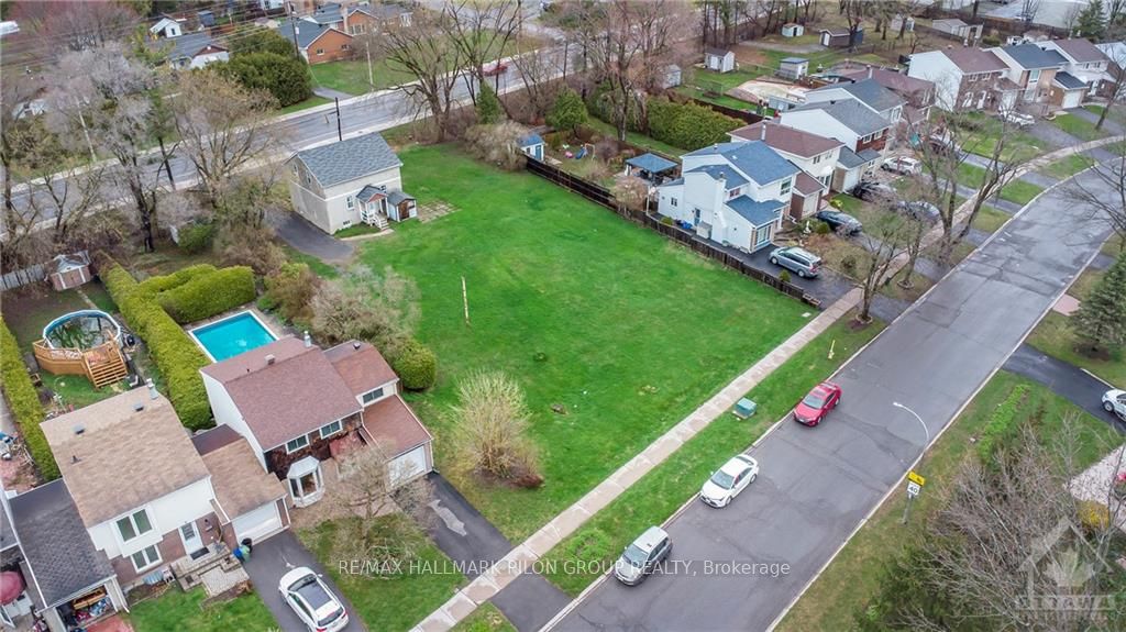 2446 Innes Rd Property Photo 3