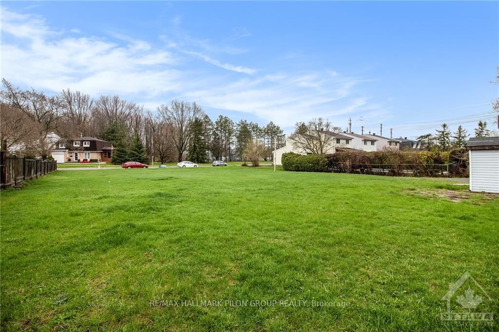 2446 Innes Rd Property Photo 17