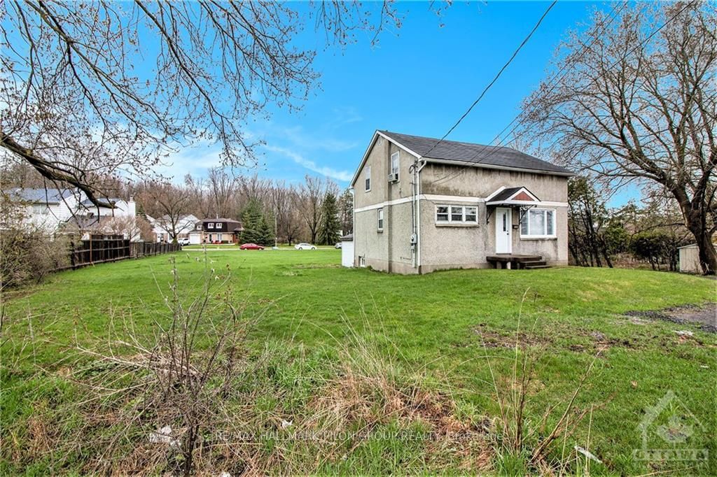 2446 Innes Rd Property Photo 20