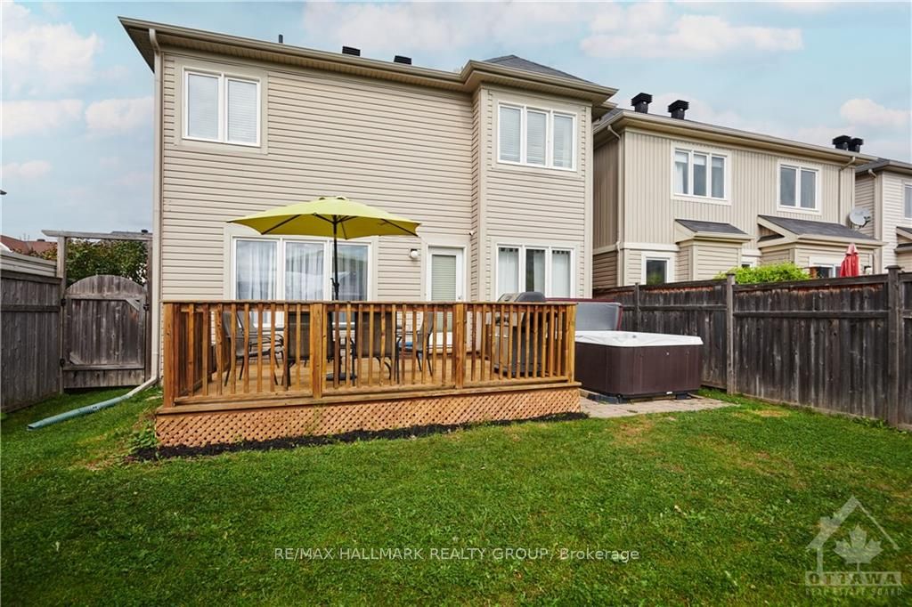 2222 Watercolours Way Property Photo 18