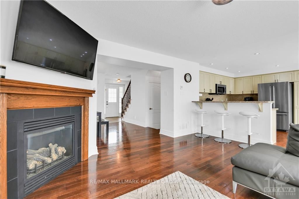 2222 Watercolours Way Property Photo 26