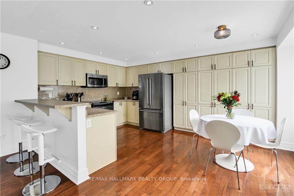 2222 Watercolours Way Property Photo 27