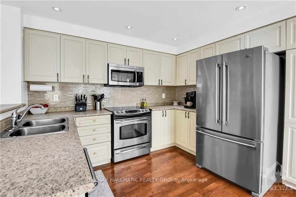 2222 Watercolours Way Property Photo 28