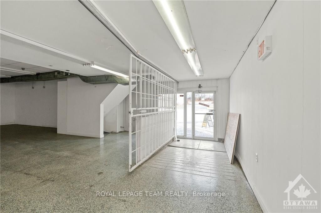 433 Donald B Munro Drive Property Photo 8