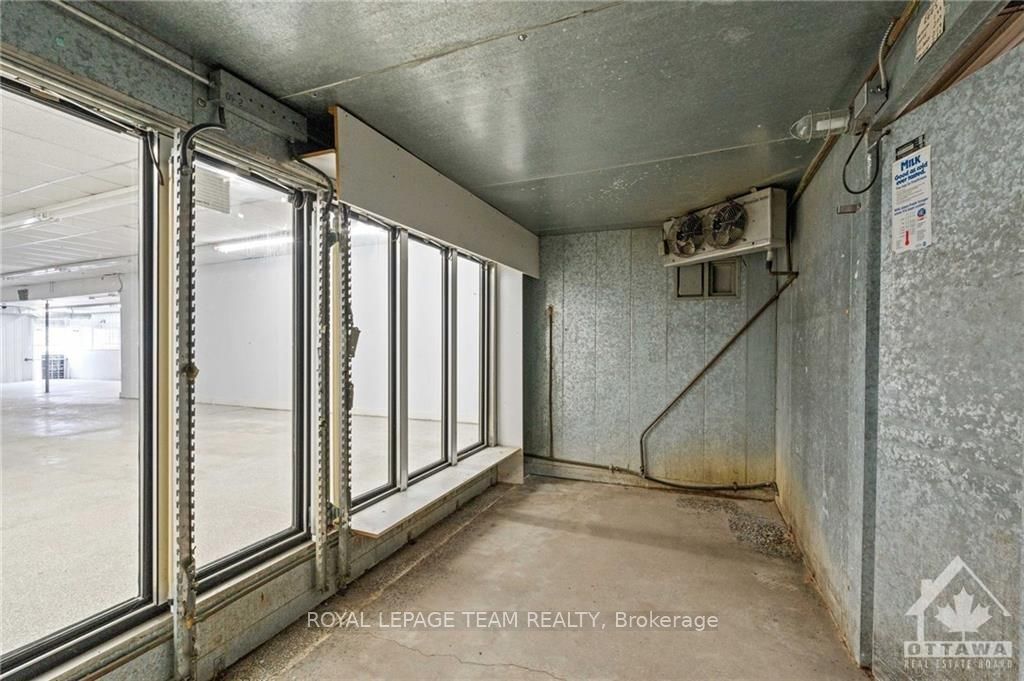 433 Donald B Munro Drive Property Photo 10