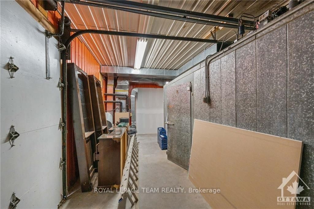 433 Donald B Munro Drive Property Photo 11