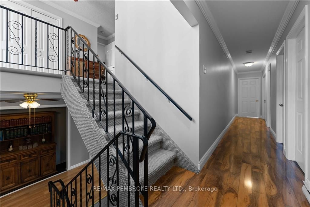 17 Harris Crescent Property Photo 73