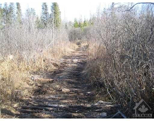 3110 Dunrobin Road Property Photo 2
