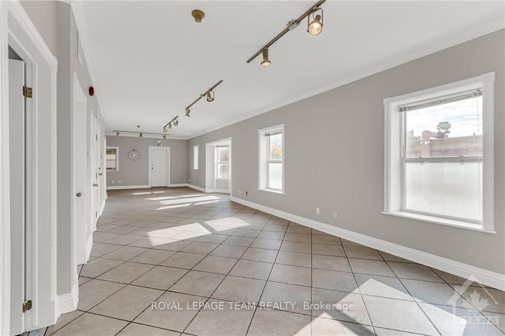 #300 - 309 Bank Street Property Photo 16