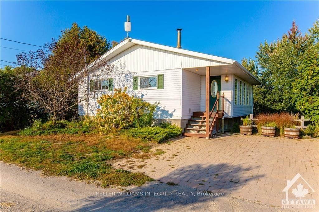 64 Rossel Trail Property Photo 5