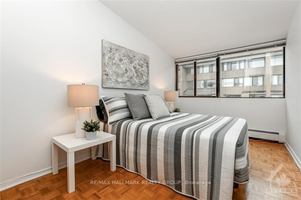 525 St Laurent Blvd Property Photo 10