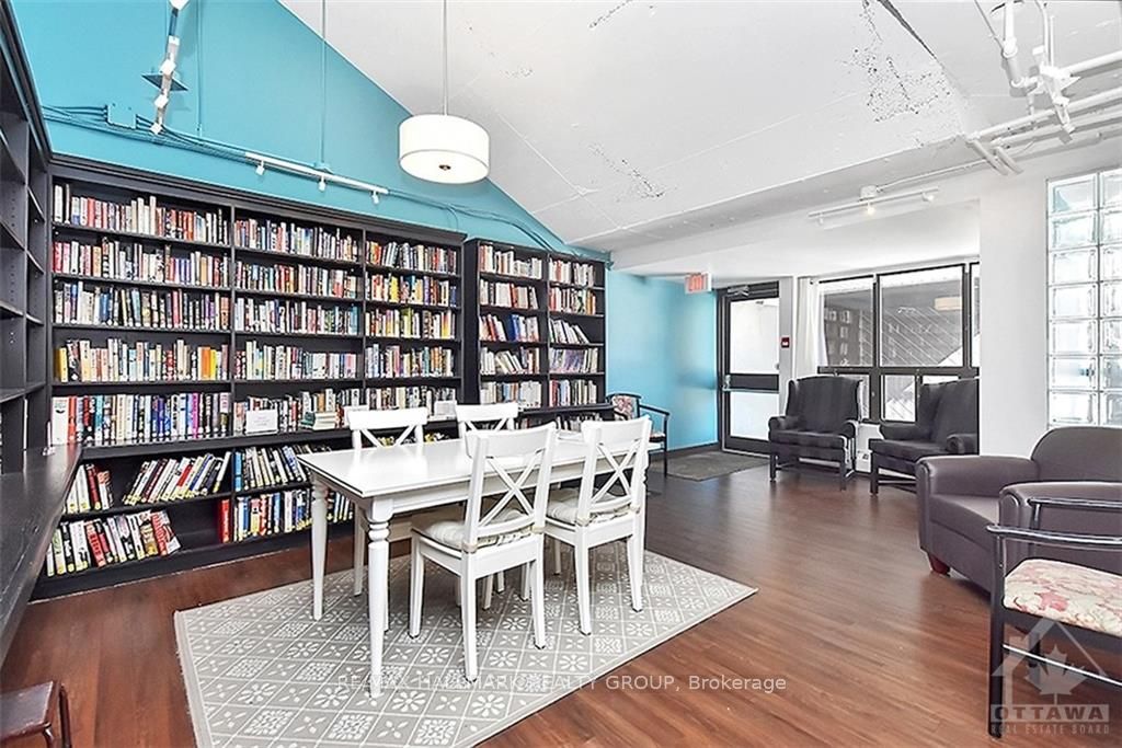 525 St Laurent Blvd Property Photo 19