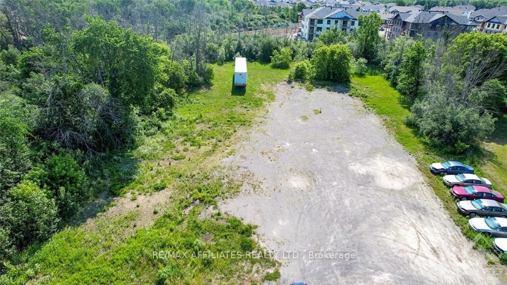 153 Lombard St Property Photo 12