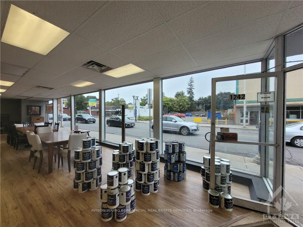 1242 Bank Street Property Photo 2