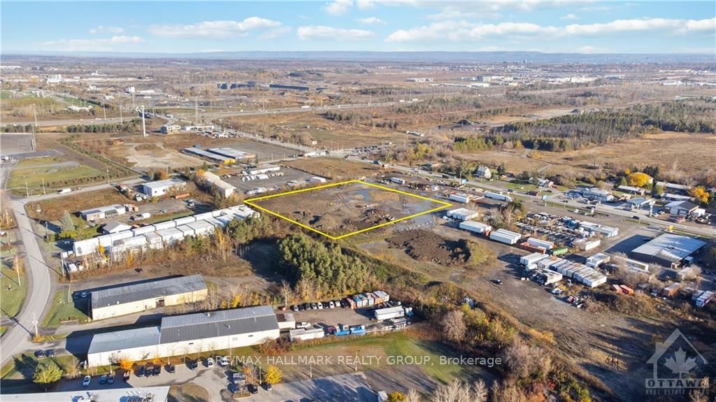 2079 Carp Road Property Photo 1