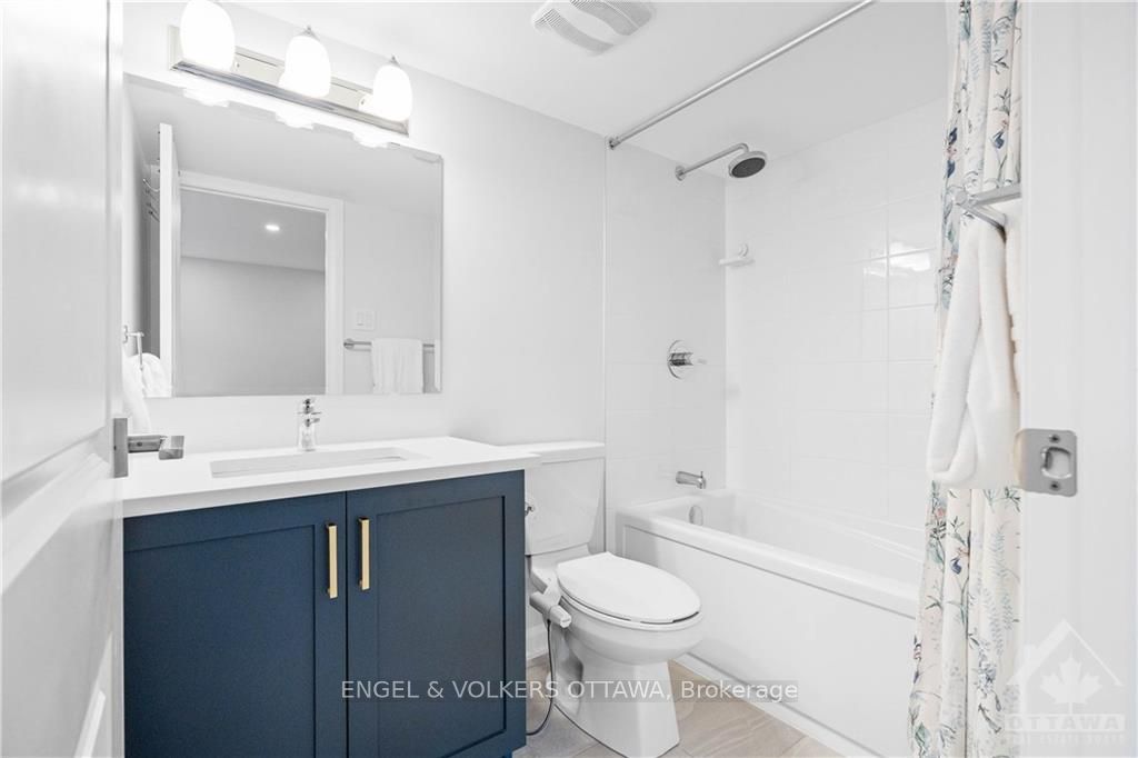 608 Bridgeport Ave Property Photo 21