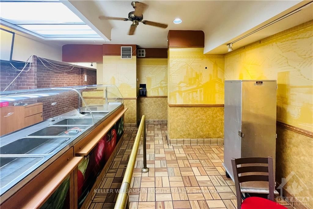 #1 - 248 Bank Street Property Photo 8